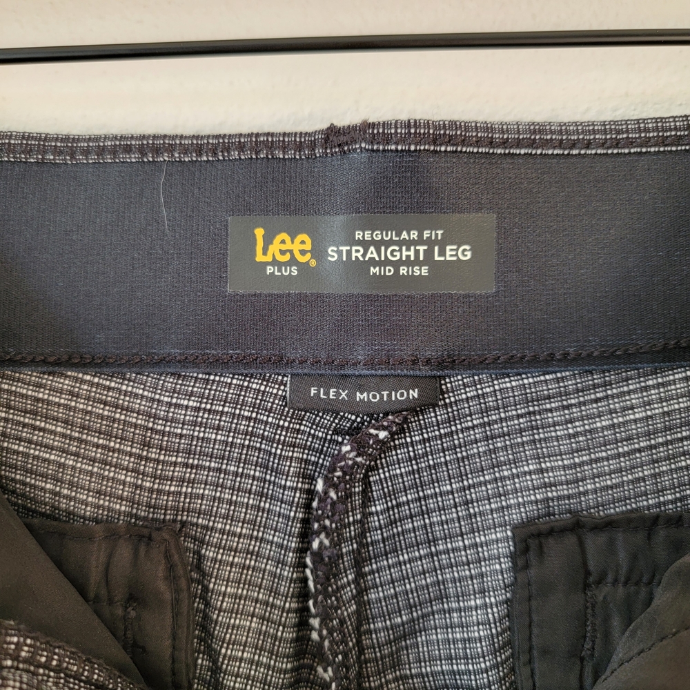 Lee Womens Plus Flex Motion Straight Leg Mid-Rise Pants Size 16W - Picture 7 of 9